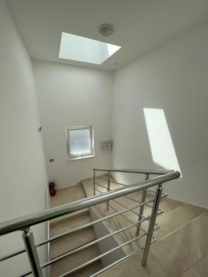 Apartment Sunrise With Private Parking Pola Esterno foto